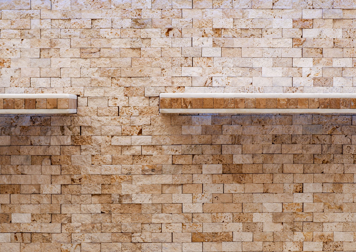 Parete Cucine Piastrelle Mosaico su rete Pietra Travertino Chiaro a spacco 2,5x5x1cm | Stone Art