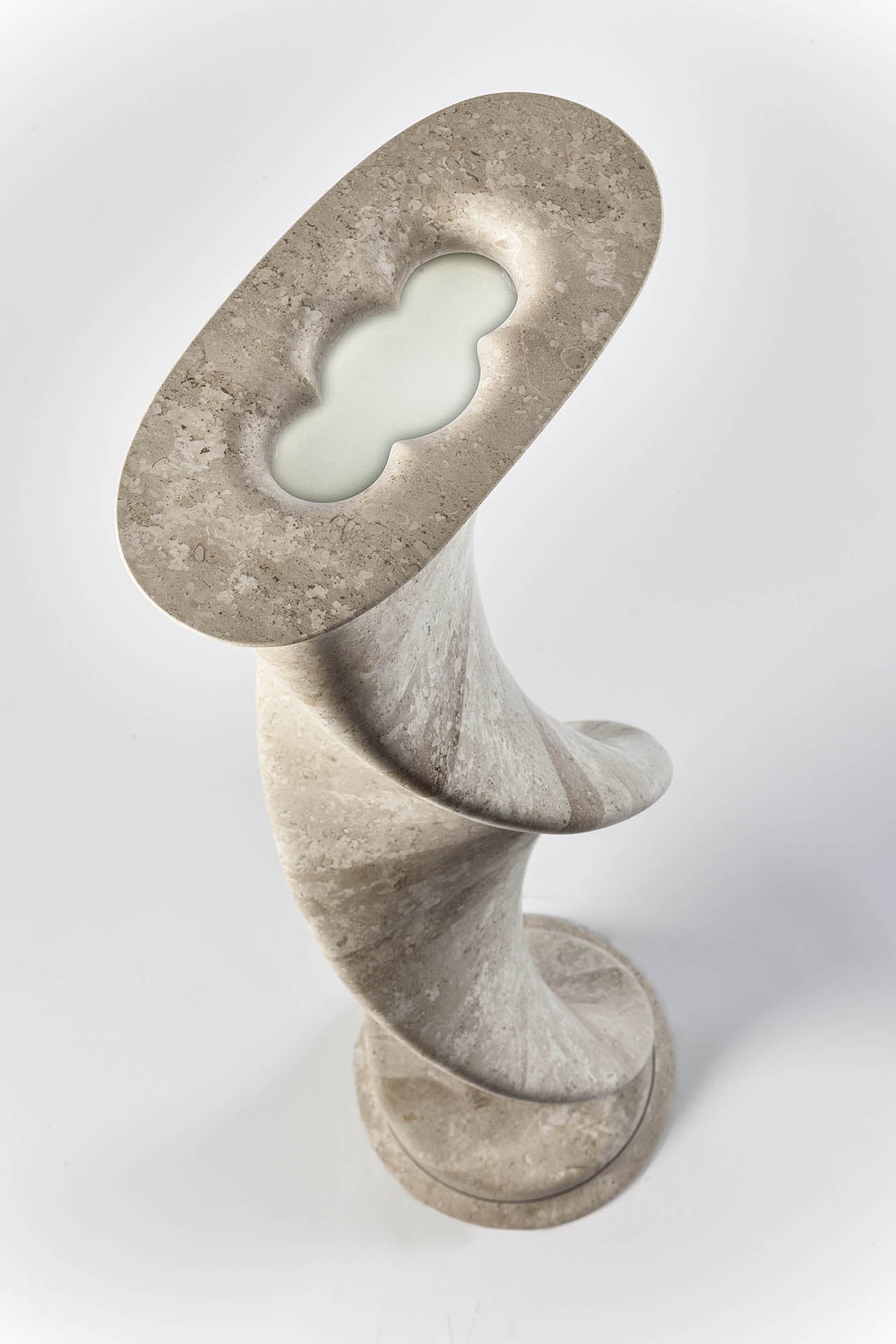 Scultura Lampada alta in pietra naturale Marmo bianco di Orosei