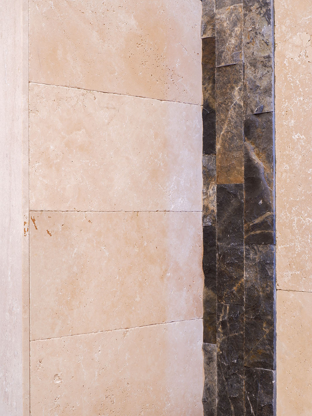 Piastrelle parete bagno Pietra Travertino Chiaro Light 1,2x30,5x61 cm | Stone Art