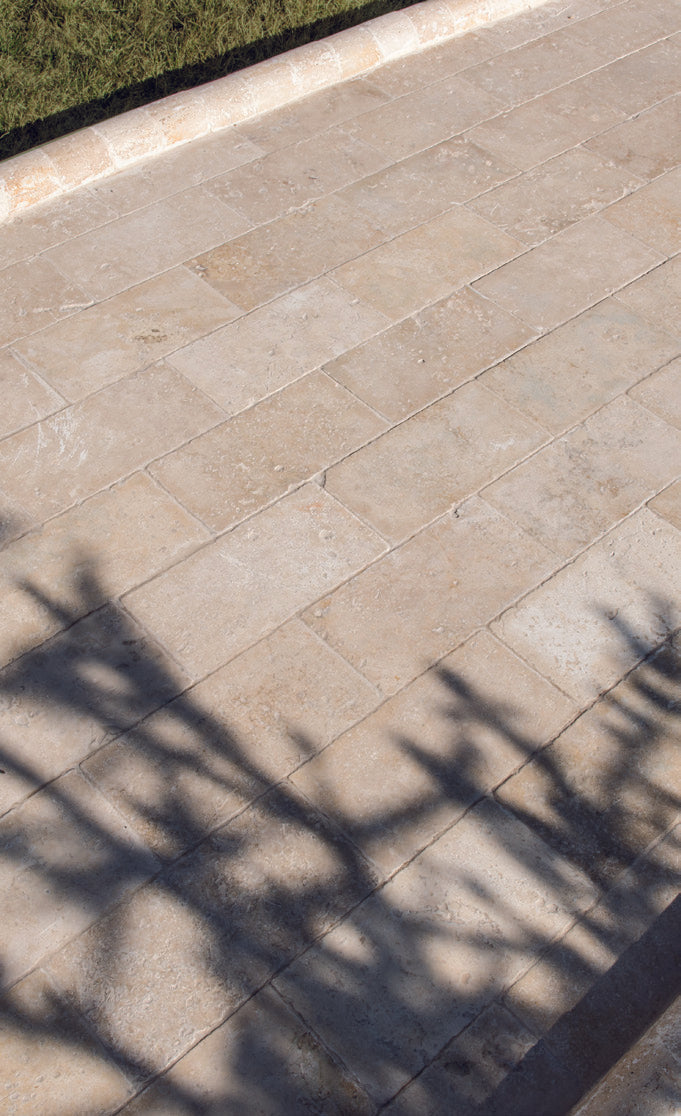 giardino vialetto Piastrelle Pietra Travertino Chiaro Light 1x10x20 cm | Stone Art